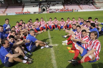 Plantilla del Lugo al completo, la pasada semana, en el &Aacute;ngel Carro. / XOS&Eacute; MARRA