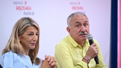 Pepe Álvarez junto a Yolanda Díaz, en una imagen de septiembre de 2024 en Rivas Vaciamadrid (Madrid).