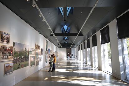 La Estufa Grande, edificio de la Quinta de Vistalegre, que alberga una exposición fotográfica. 