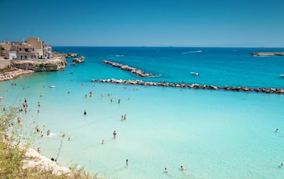 Una playa en la localidad de Otranto.