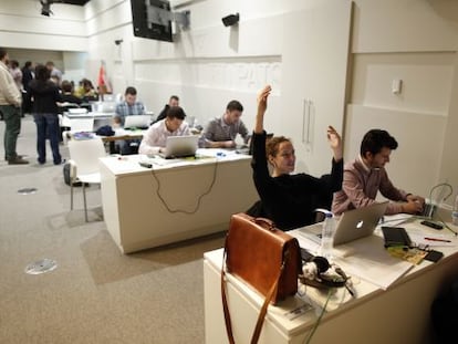 Algunos de los participantes en el primer &#039;hackday&#039; de medios en Espa&ntilde;a.