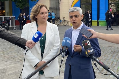 Barcelona Ada Colau y el alcalde de Londres Sadiq Khan