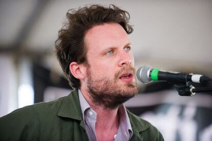 John Tillman es Father John Misty.