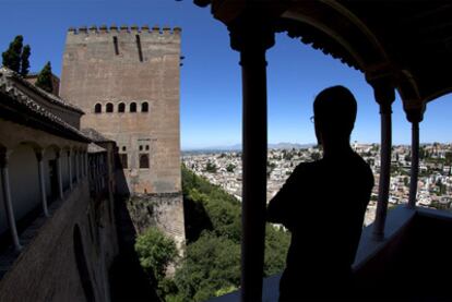 Vistas del barrio del Albaicín desde El Peinador de la Reina, uno de los lugares cerrados al público de la Alhambra de Granada.