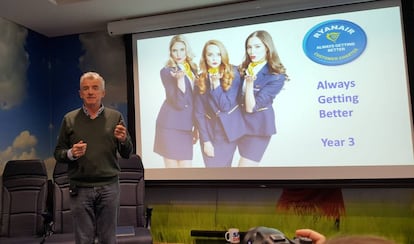 Michael O'Leary, durante la presentación de Always getting better, en Swords (Irlanda)