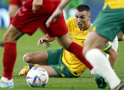 Mitchell Duke, de Australia, durante último partido de fase de grupos del Grupo D entre Australia y Dinamarca.  