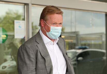 Koeman, el martes por la tarde, en su llegada a Barcelona.