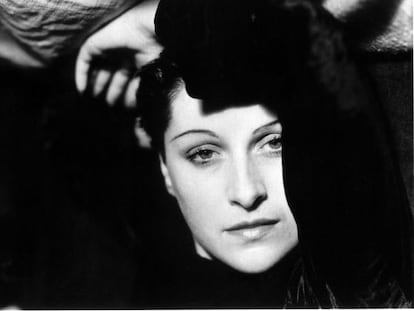 Dora Maar retratada por Man Ray.