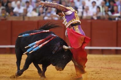 Manzanares en una carrida de la pasada Feria de Abril de Sevilla.