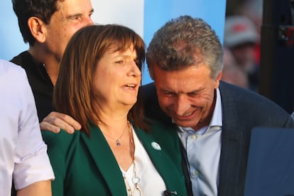 Patricia Bullrich en el cierre de su campaña junto a Mauricio Macri, en Lomas de Zamora, el 19 de octubre.