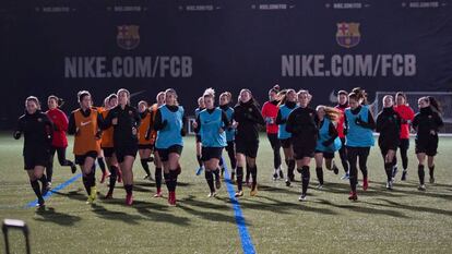 Las jugadoras del Barcelona se entrenan en la Ciudad Deportiva.