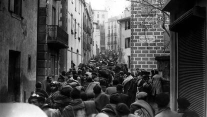 La llegada de los exiliados republicanos a Colliure (Francia) colapsó las estrechas calles de la ciudad. 
 