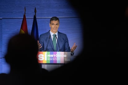 El presidente del Gobierno, Pedro Sánchez, este lunes durante un acto sobre el 20º aniversario de la ley de matrimonio igualitario en España.