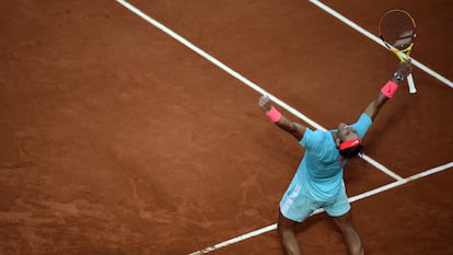 Paris (France), 09/10/2020.- Rafael Nadal of Spain reacts after winning against Diego Schwartzman of Argentina in their menís semi final match during the French Open tennis tournament at Roland ?Garros in Paris, France, 09 October 2020. (Tenis, Abierto, Francia, España) EFE/EPA/JULIEN DE ROSA