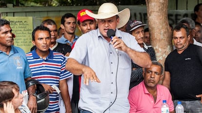 Dirceu Biancardi (PSDB), prefeito de Senador José Porfírio, afirma aos povos indígenas, na audiência pública para debater Belo Sun: "Eu considero vocês seres humanos igual eu".