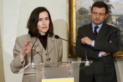 La ministra Ángeles González-Sinde e Ignasi Guardans, en la toma de posesión del director del ICAA en abril de 2009.