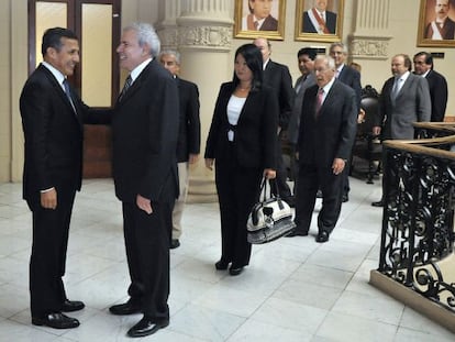 El presidente peruano, Ollanta Humala, se reunió con políticos antes del fallo del CIJ
