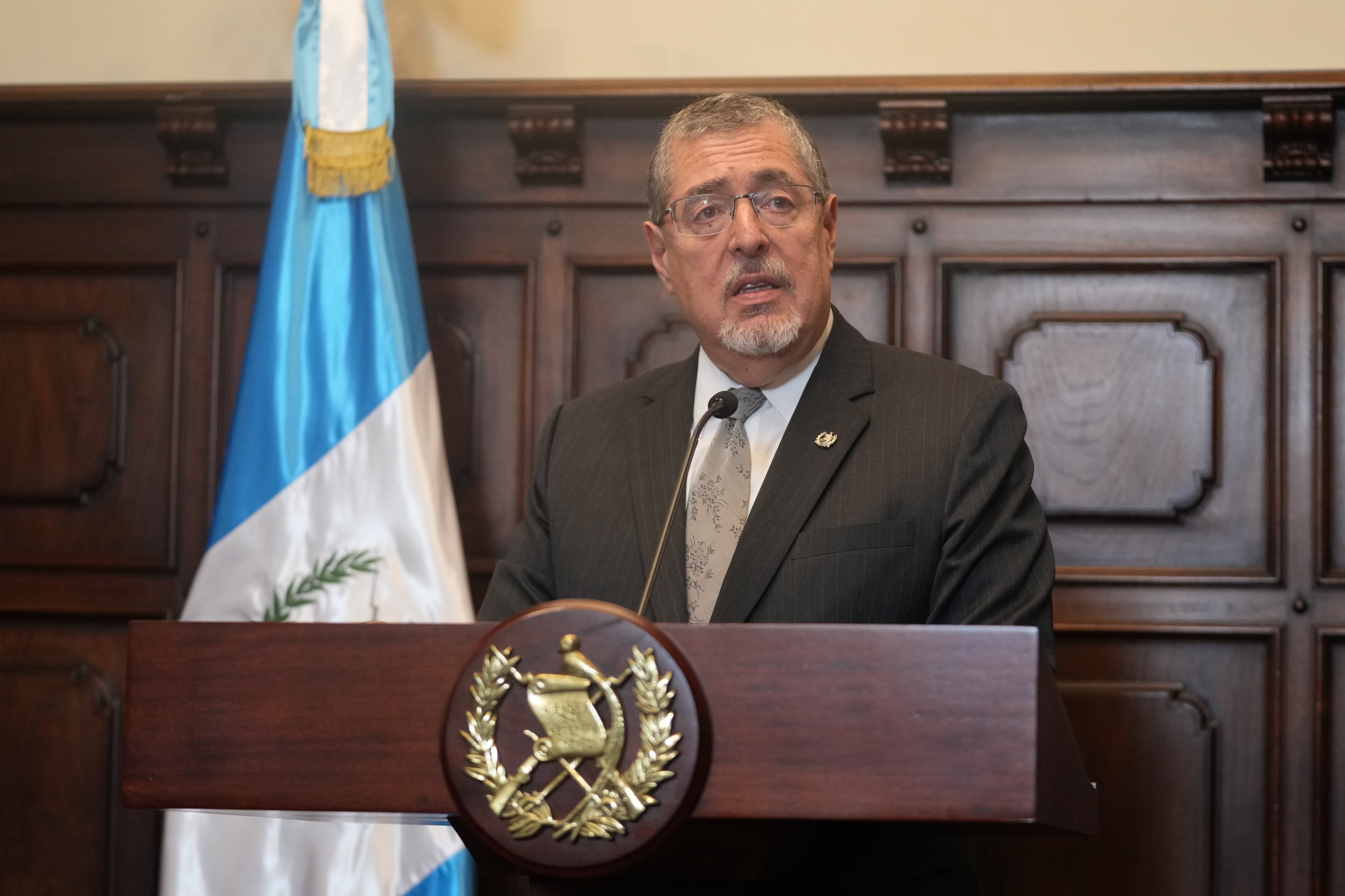 Arévalo advierte que la elección de magistrados para la máxima Corte de Guatemala se realiza bajo “presiones y coacciones”