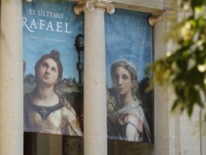 Cola de entrada en el Museo Nacional del Prado esta semana para ver la exposición de Rafael.