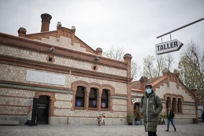 Entrada a la Cineteca en una de las naves de Matadero.