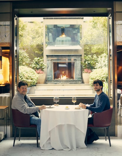 Ballarín (derecha) y Zeberio, en el restaurante Saddle en Madrid