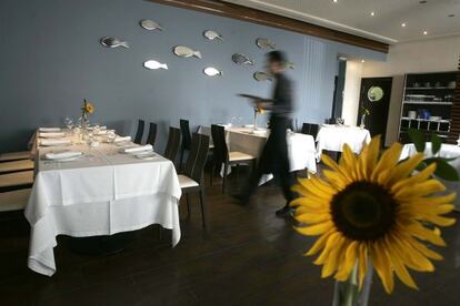 Comedor del restaurante El Campero, en Barbate (Cádiz).