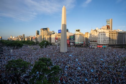 La plaza de la República, en Buenos Aires (Argentina), este martes durante los festejos. 