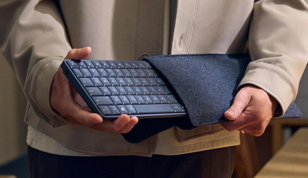 HP EliteBoard G1a Next Gen AI, el PC con IA que cabe en un teclado, llega a España