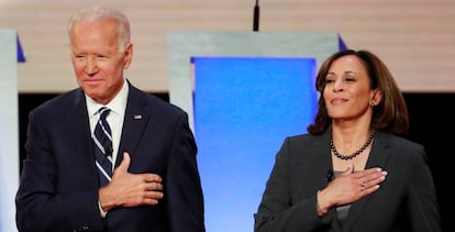 Joe BIden y Kamala Harris, durante un debate durante la campaña de primarias demócratas.
