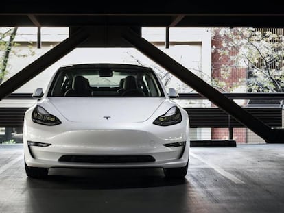 Frontal del Tesla Model 3.