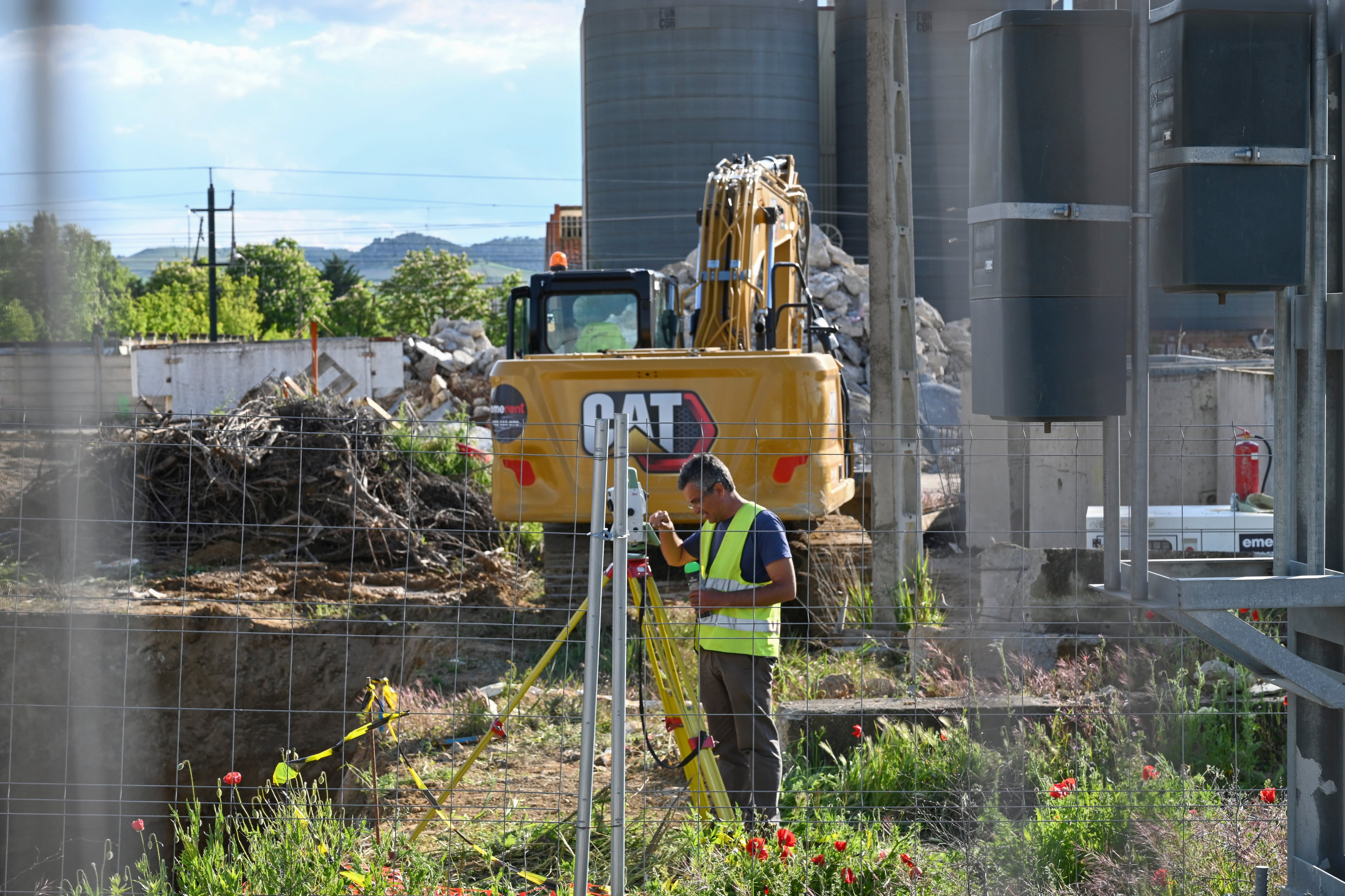 Las constructoras alertan del impacto del conflicto en Oriente Próximo en la ejecución de la obra pública