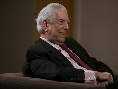 Mario Vargas Llosa durante la entrevista con Javier Moreno.