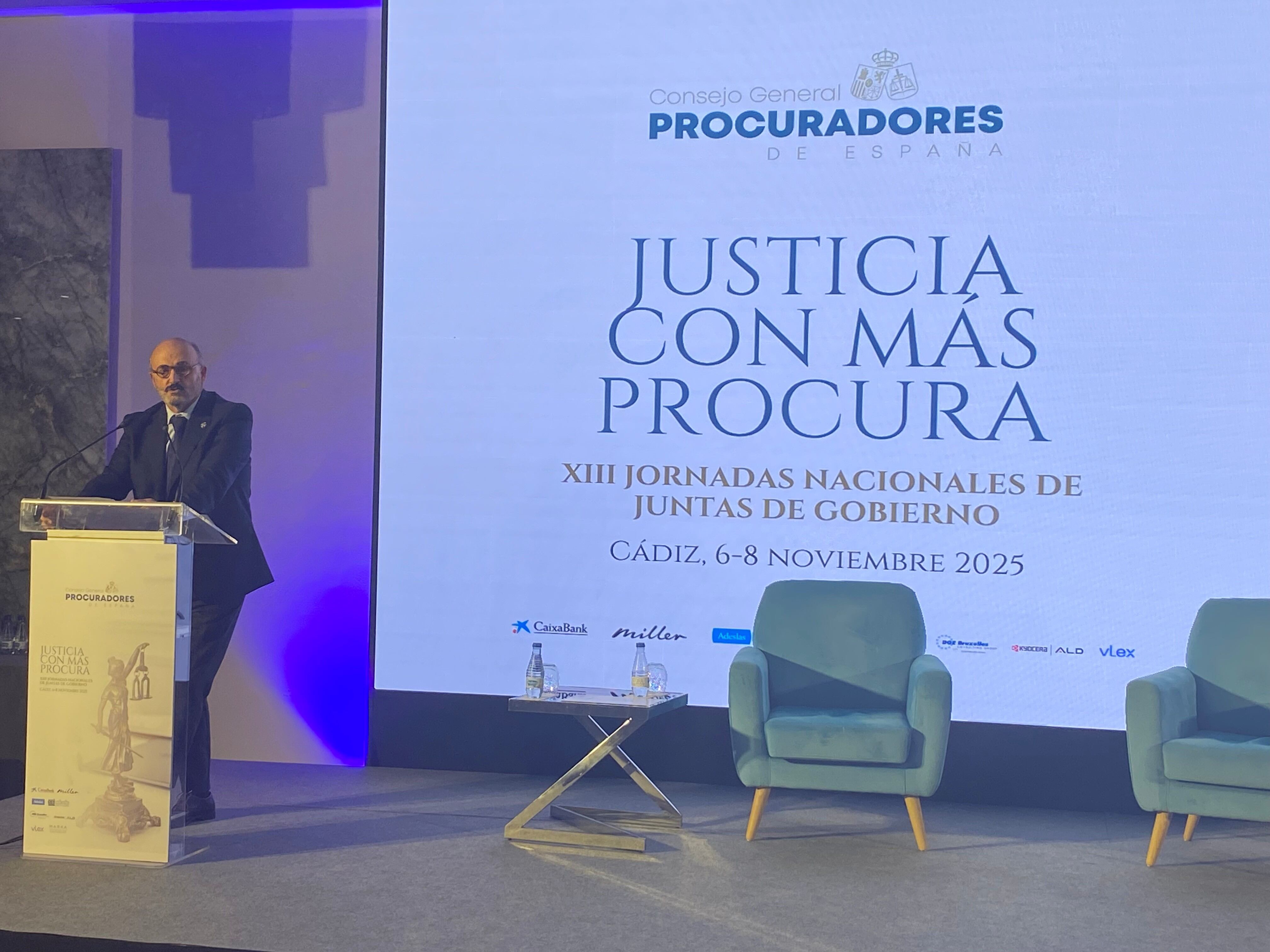 Ricardo Garrido, presidente CGPE en la clausura de las juntas en Cádiz.