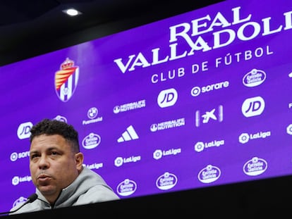 El presidente del Real Valladolid, Ronaldo, comparece en rueda de prensa el pasado lunes.