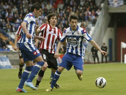 Iturraspe, en el centro durante el partido ante el Deportivo.