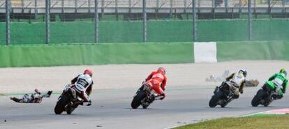 El piloto japonés Shoya Tomizawa perdió la vida en el circuito de Misano el pasado día 5.