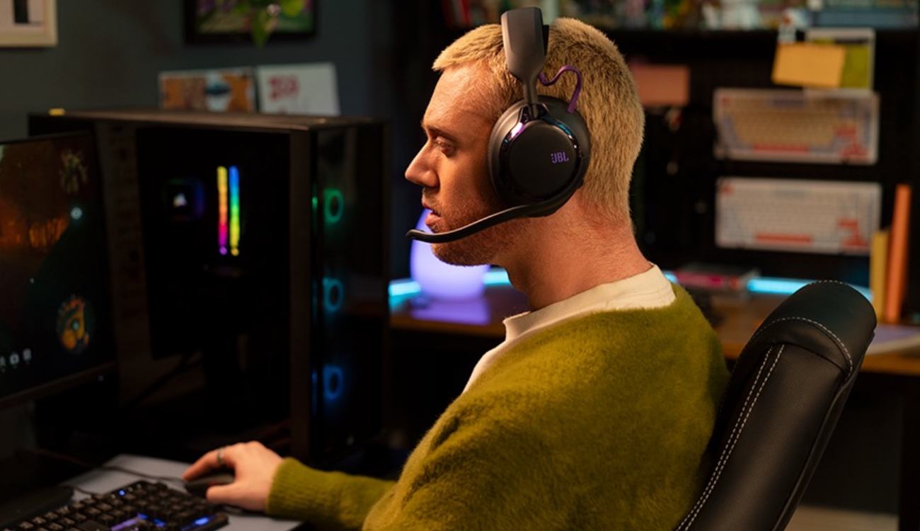 JBL presenta los Quantum 850, unos auriculares gaming con sonido Hi-Res y seguimiento de cabeza
