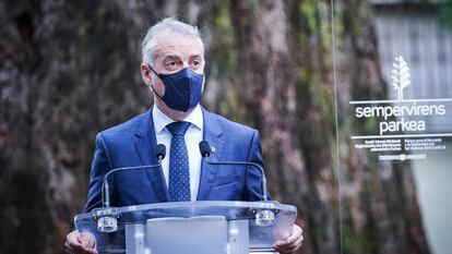 El lehendakari, Iñigo Urkullu, en el segundo homenaje institucional a las víctimas de la pandemia en Euskadi, a 21 de septiembre de 2021, en Vitoria