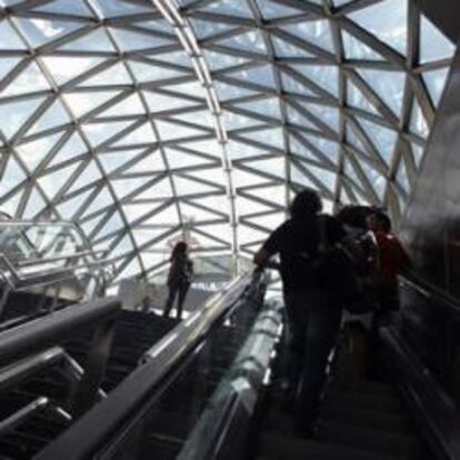 Escaleras de acceso a La estación de Sol.