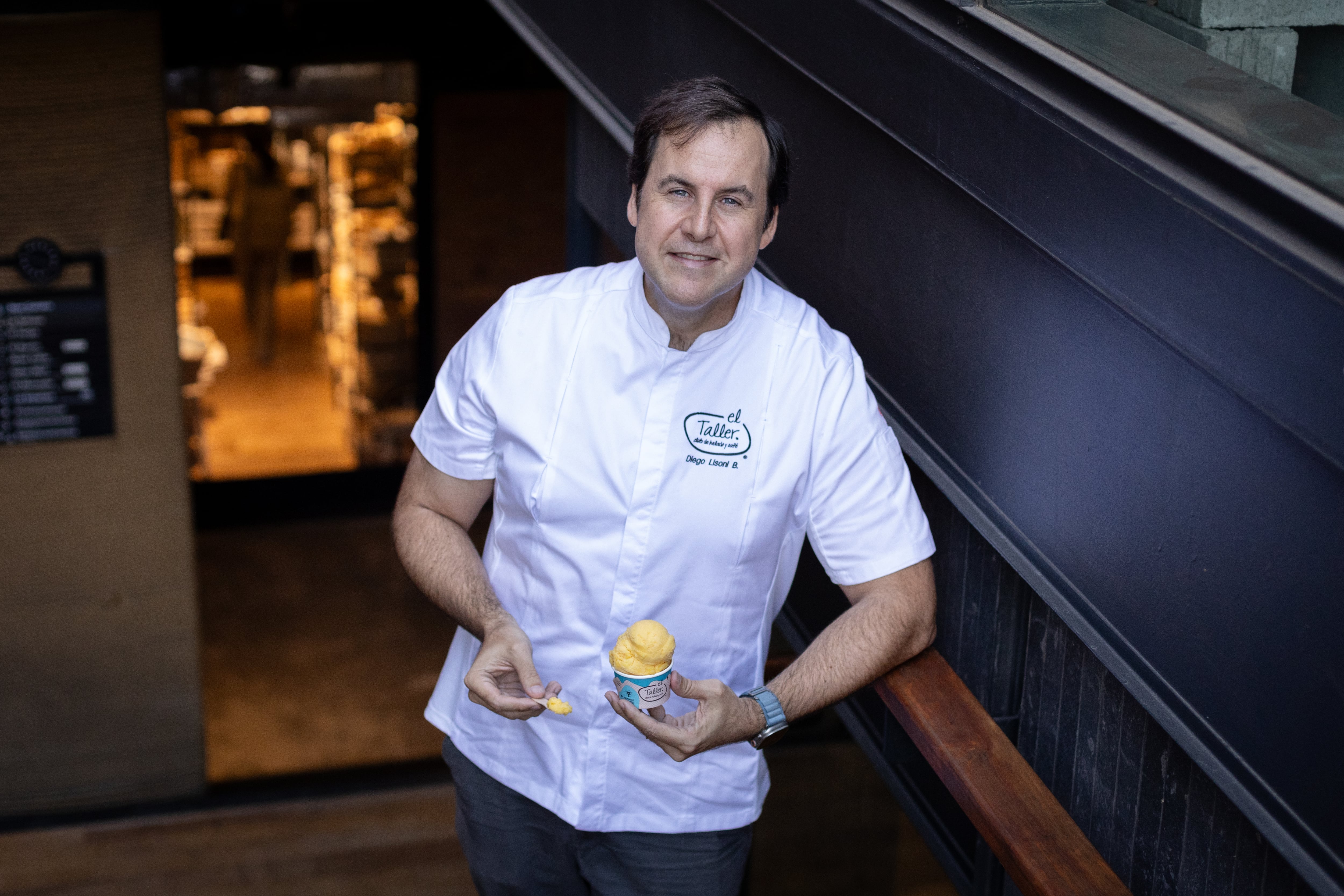 Los preferidos de Diego Lisoni: “El Barros Luco de Elkika, con laminitas perfectas de lomito y harto queso fundido en una frica. ¡Qué placer!”