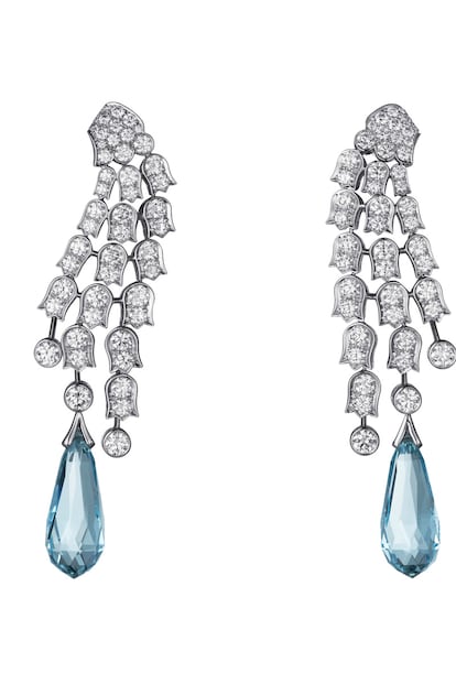 Pendientes de platino, aguamarinas y diamantes de Cartier (c.p.v).