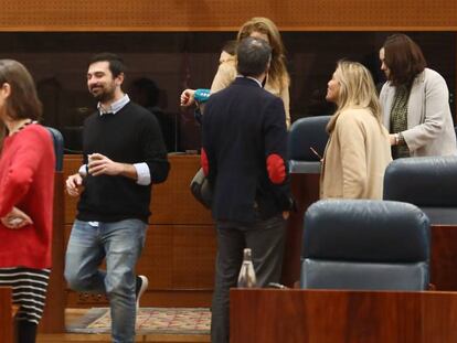 Ramón Espinar, secretario general de Podemos en CAM, en el pleno de la Asamblea de Madrid.