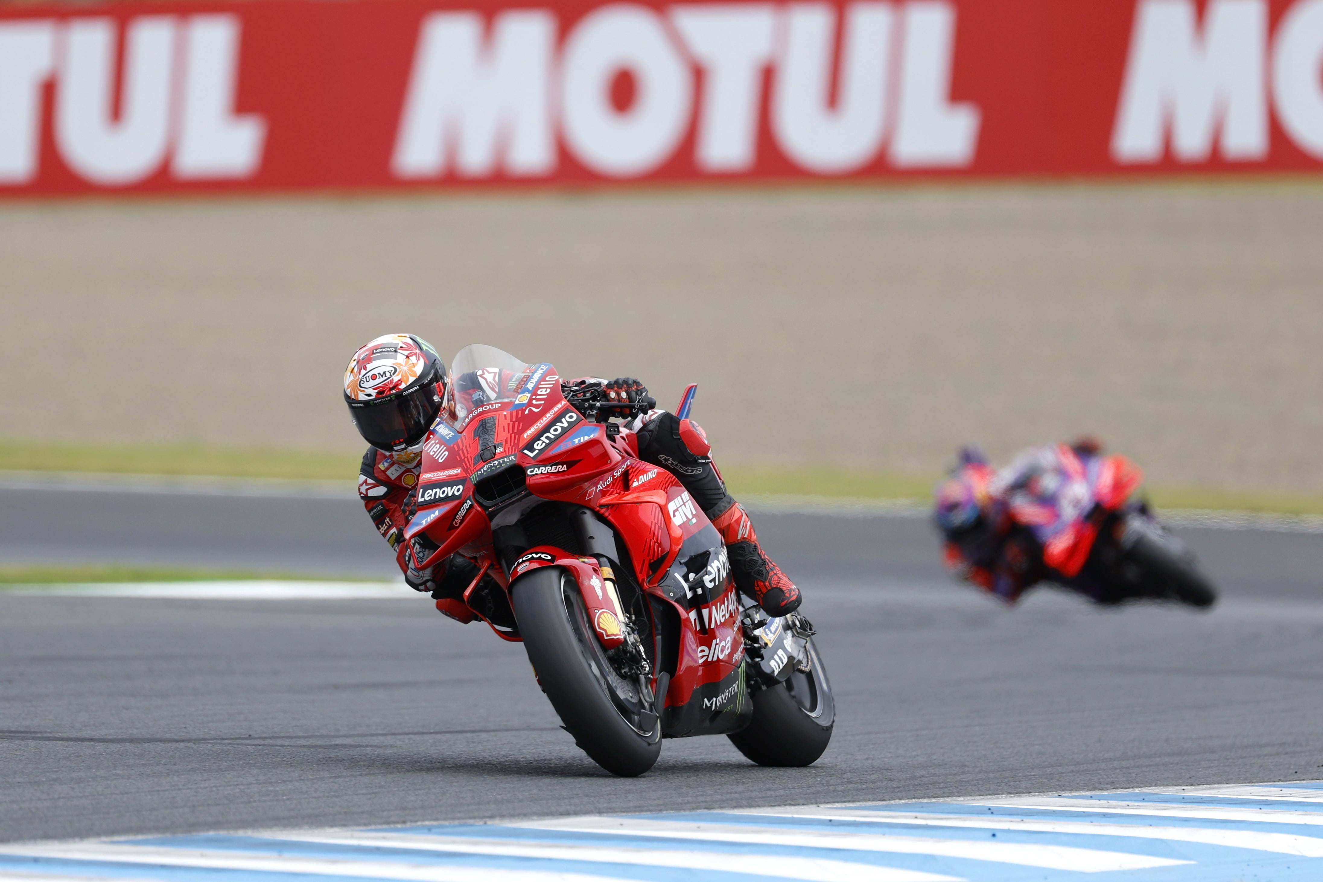 Pecco Bagnaia impone su ley en el GP de Japón