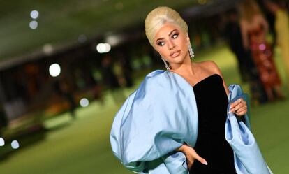 Lady Gaga, a su llegada a la gala del Academy Museum of Motion Pictures de Los Ángeles, California.