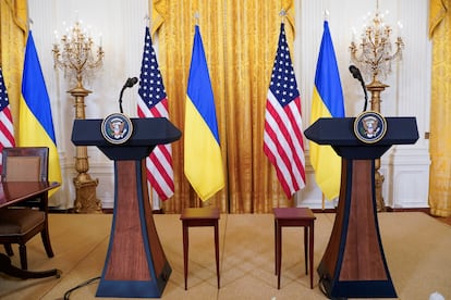 El lugar donde se llevara la conferencia de prensa entre Zelenski y Trump, luego de que fuera cancelada despus de su reunin en el Despacho Oval.