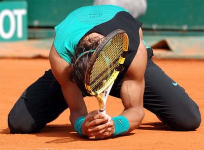 Nadal celebra su triunfo sobre Federer