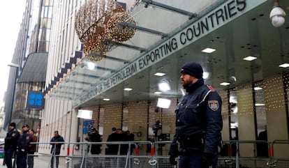 Entrada a la sede de la OPEP, en Viena.