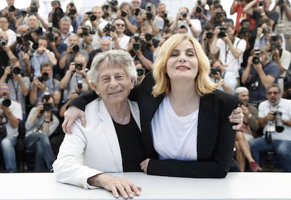 Emmannuelle Seigner y Roman Polanski en Cannes en 2017 