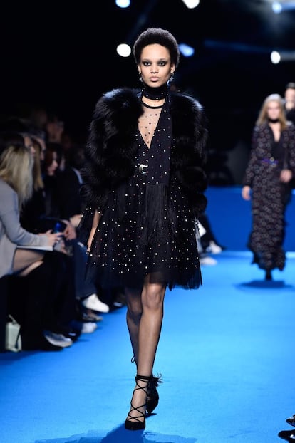 Elie Saab : Runway &#8211; Paris Fashion Week Womenswear Fall/Winter 2016/2017