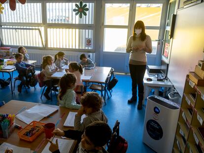 Una clase en el colegio Maestro Antonio Reyes Lara, en la localidad sevillana de Gines.